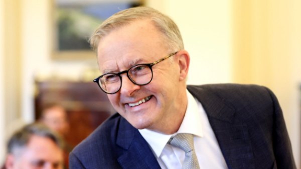 ஆஸ்திரேலிய பிரதமர் பாராட்டு ஆஸ்திரேலிய பிரதமர் பாராட்டு