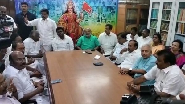எடப்பாடி பழனிசாமி 