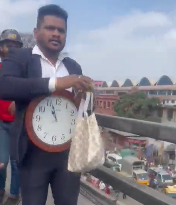 Currency notes rain down the Bangalore KR Market flyover, who is he, police starts investigation 