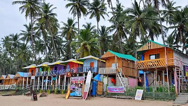 ஓட்டல்கள் 