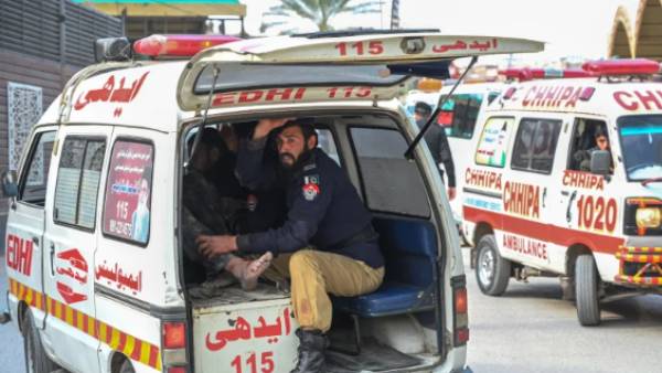  28 பேர் உடல் சிதறி பலி