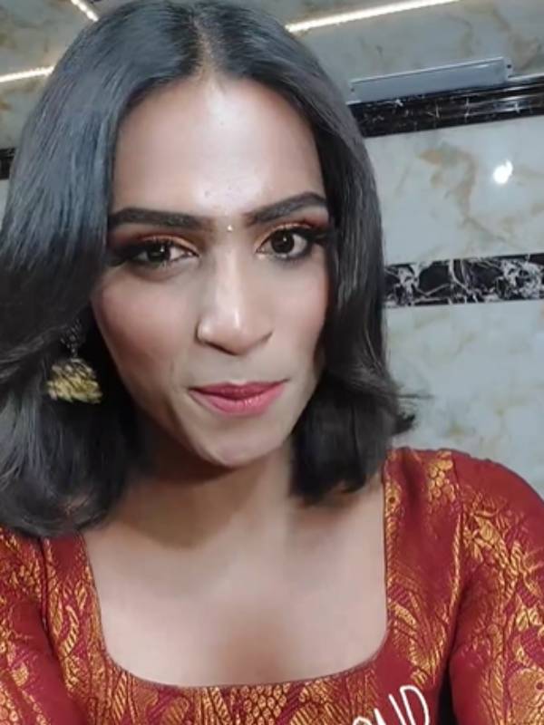 பிரபலங்களின் பாராட்டு