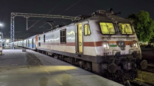 நெட்டிசன்கள்