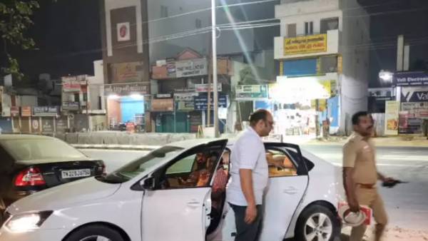 அம்பிகா அம்பிகா