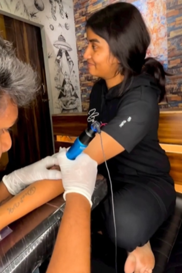 டாட்டூ வீடியோ