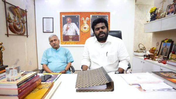  மமதையில் பேசுகிறார் அண்ணாமலை 