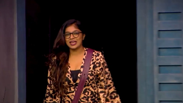 மனசை குழப்பி விட்டார்களே 