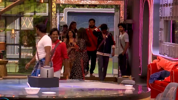 ஆரம்பத்திலேயே எதிர்பார்த்ததுதான் 