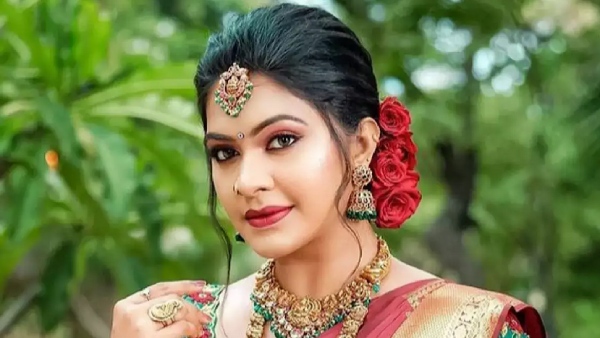 லைவில் ரசிகர்கள் கேள்விக்கு பதில் 