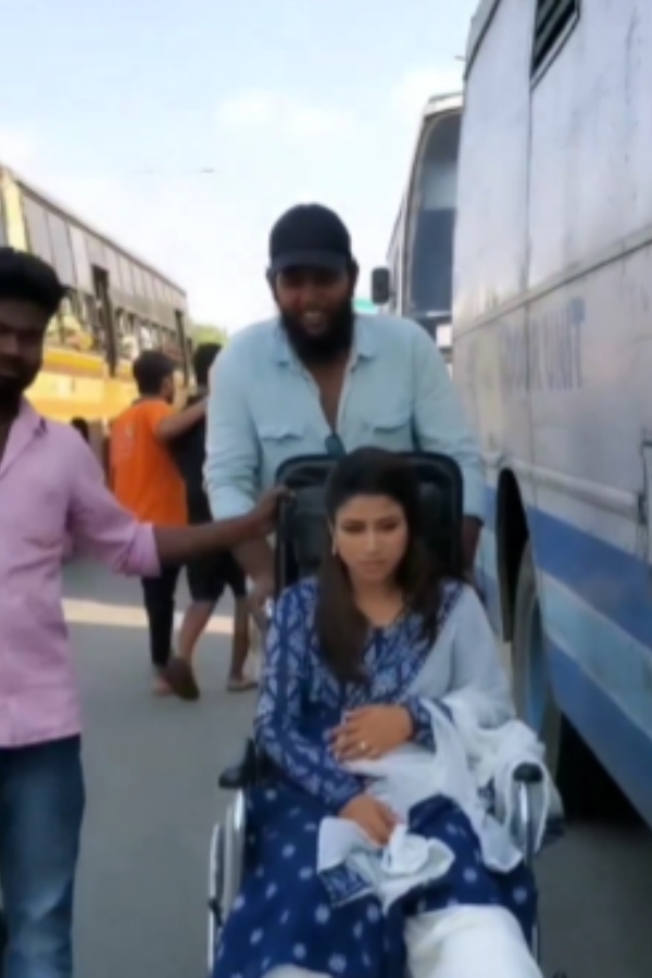 ஹாஸ்பிடலில் இருந்து வீடியோ 