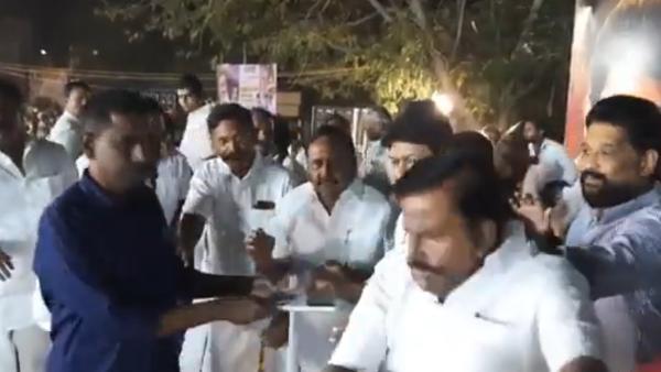  உதயநிதி வருகை 