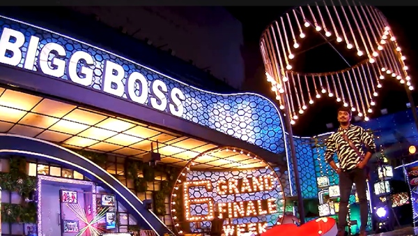 இறுதிக்கட்டத்தில் 