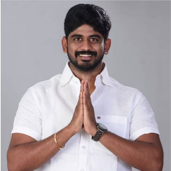 சிவிபிரசாந்த் வேட்பாளராக அறிவிப்பு 