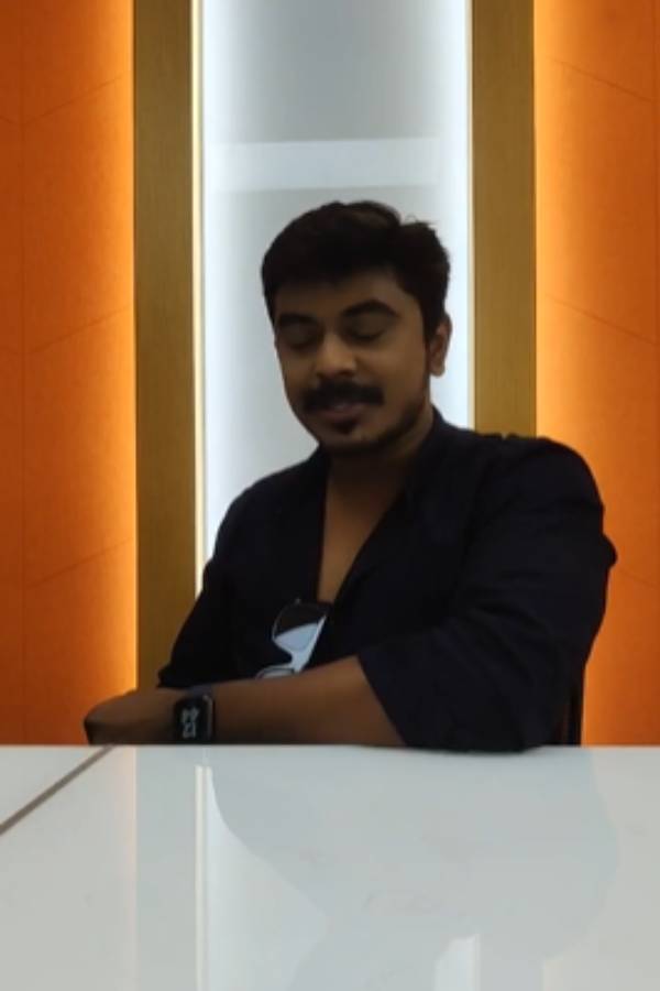 ரசிகர்களிடம் வேண்டுகோள்