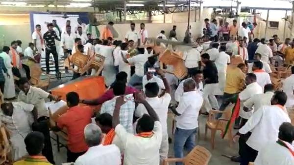 கள்ளக்குறிச்சியில் பாஜகவினர் மோதல் 