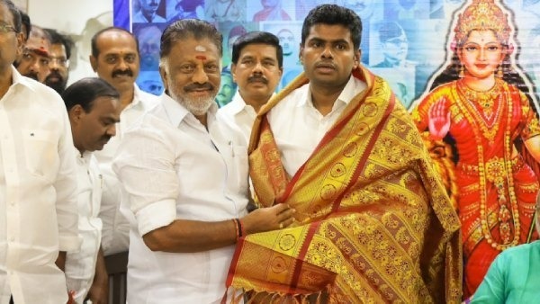 கமலாலயத்தில் ஓபிஎஸ்
