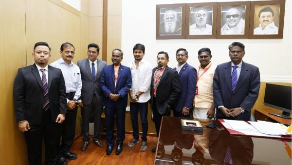 அமைச்சர் உதயநிதி 