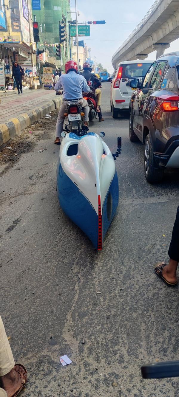 ட்விட்டரில் வீடியோவை வெளியிட்ட.. ட்விட்டரில் வீடியோவை வெளியிட்ட..