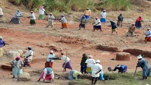  100 நாள் வேலை திட்டம் 