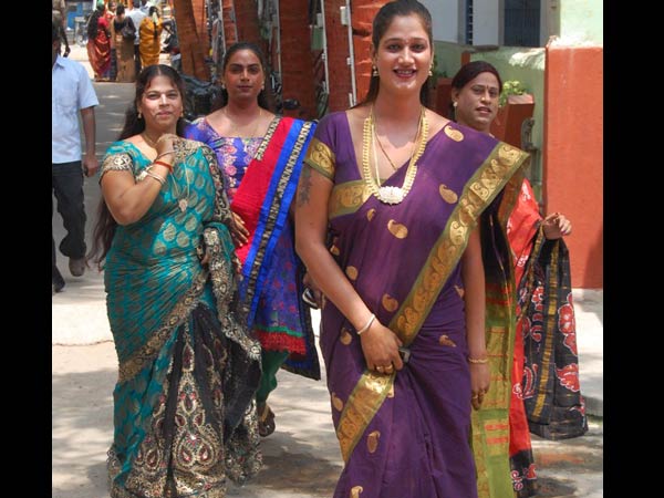 Madras HC orders TN Government to submit explanation over petition seeking gender neutral toilets for Transgenders 