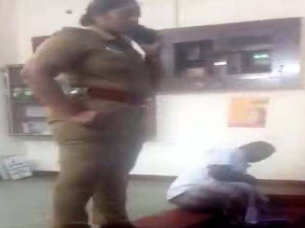 வாசற்படியில்