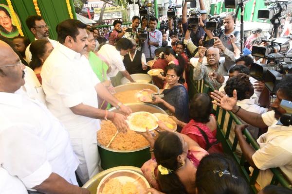 சாப்பாடு போட்டு 