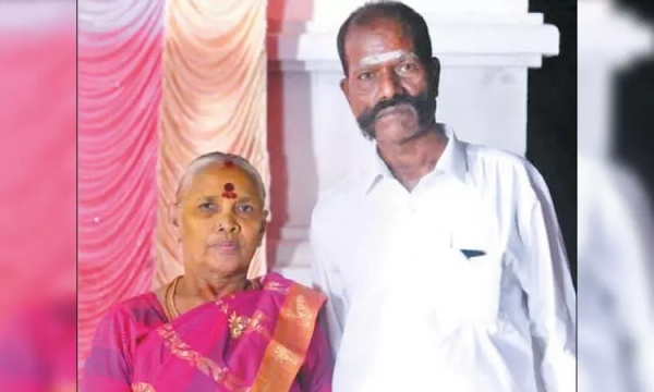 படுக்கையில் அம்மா