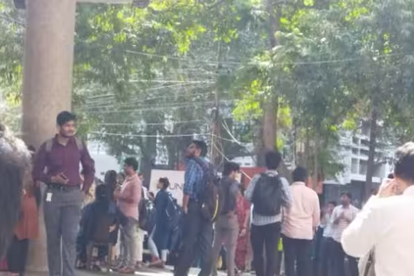 போர், மெட்ரோ காரணமா?