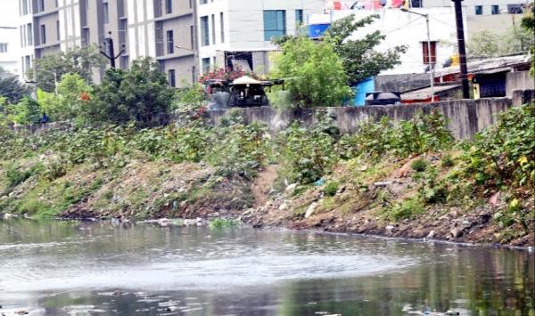 ட்ரோன்கள் ட்ரோன்கள்