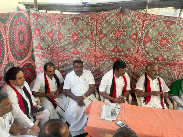 திமுக தரப்பு