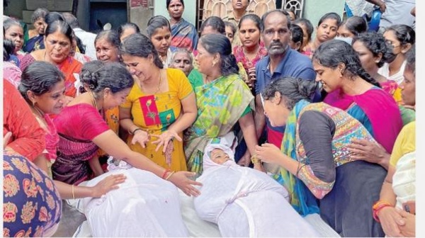 தந்தை மகள் உடல்கள்