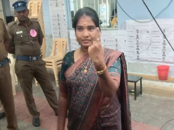 நாம் தமிழர் வேட்பாளர்