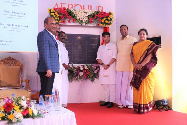 Union Govt should build airport at Parandur: Minister Jyotiradiya Scindia Union Govt should build airport at Parandur: Minister Jyotiradiya Scindia