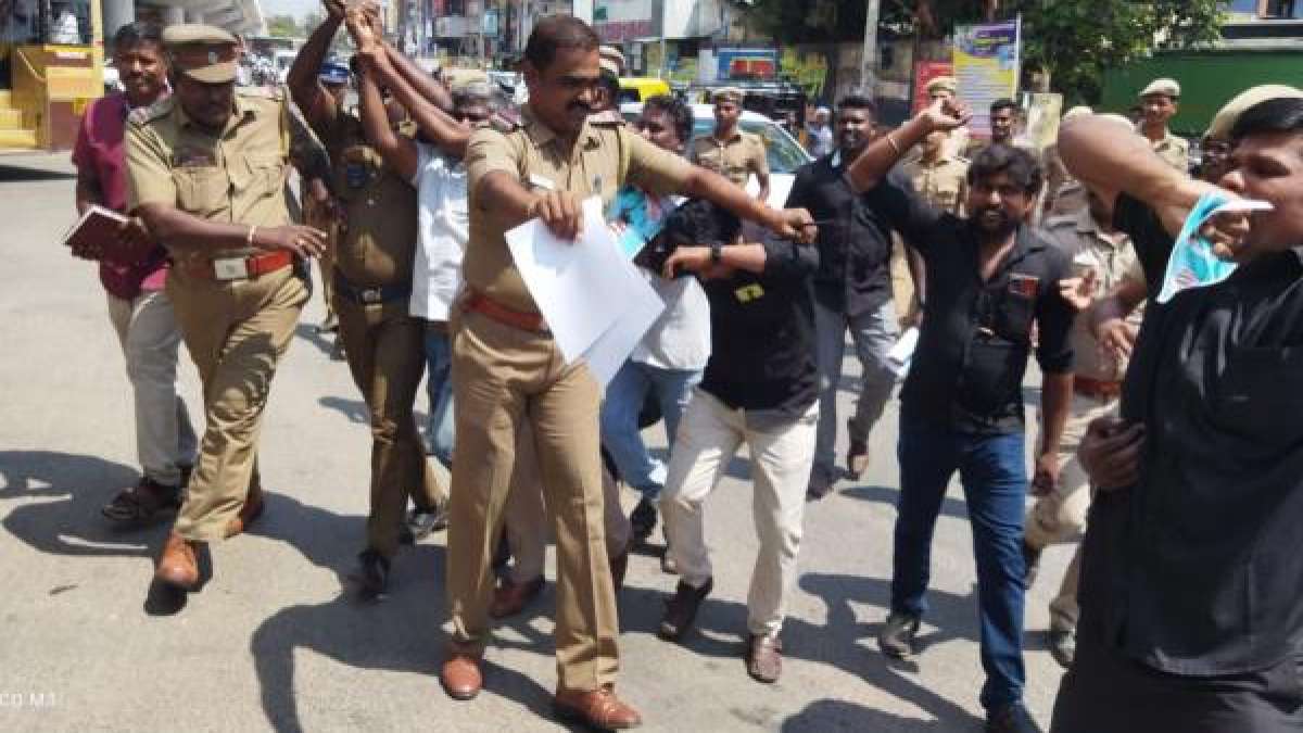 கொந்தளித்த அருந்ததியர்கள் கொந்தளித்த அருந்ததியர்கள்