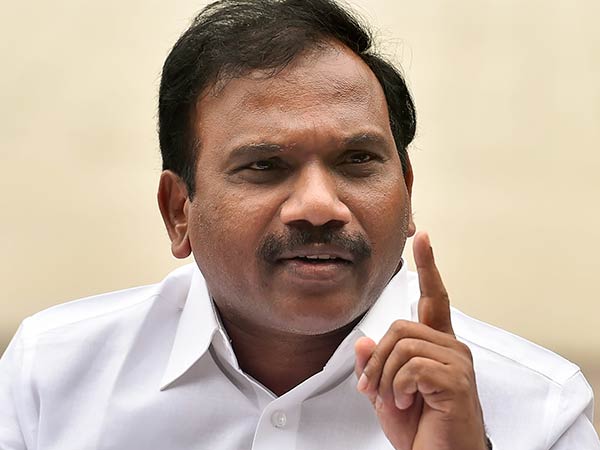 சிறப்பு நீதிமன்றம் 