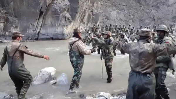 சீண்டும் சீனா 