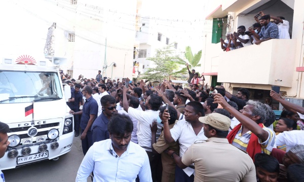 சுரேஷ்ராஜன்