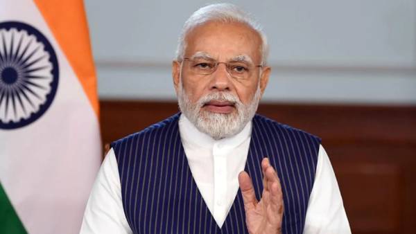 கெத்து லுக்கில் மோடி