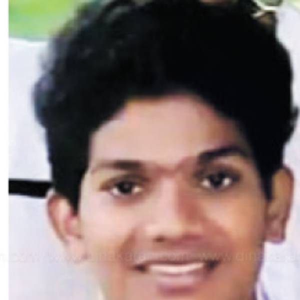 வயிற்றை கிழித்தார்