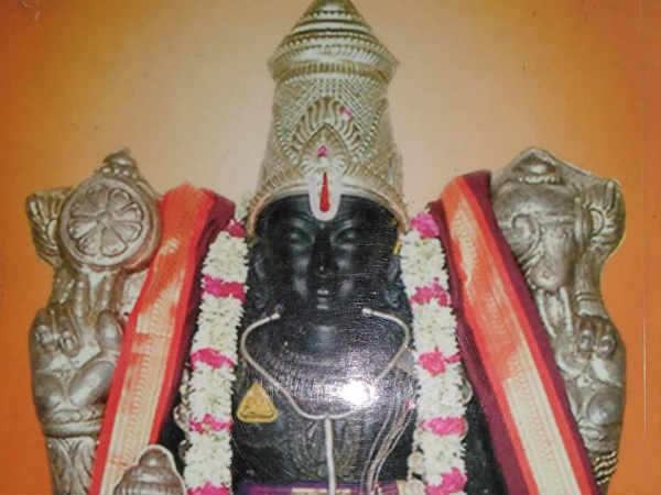 Agni Nakshatram 108 days continuous Thirumanjanam to Lord Dhanvantri bhagavan Agni Nakshatram 108 days continuous Thirumanjanam to Lord Dhanvantri bhagavan