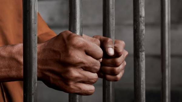 கவுன்சிலர் கைது 