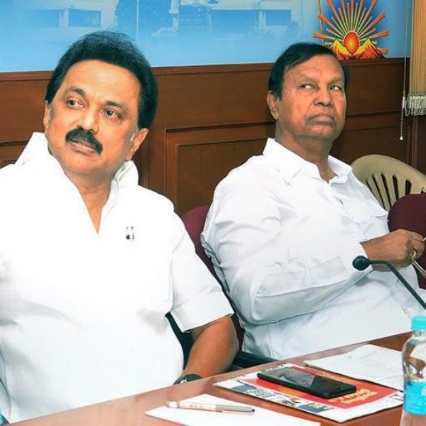 மக்கள் மன்றத்தில் அம்பலம் 