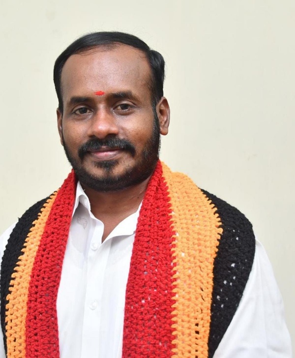 யோசித்து ஓட்டளியுங்கள் என வேண்டுகோள்