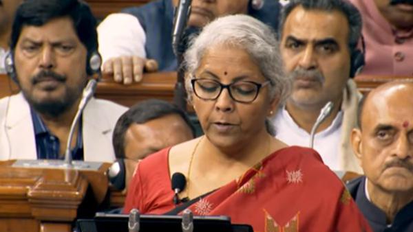 எதிர்க்கட்சிகள் விமர்சனம் 