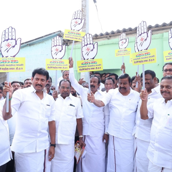 அமைச்சர்கள் டீம் 