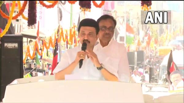 ஜெயிலில் போடுவோம் 