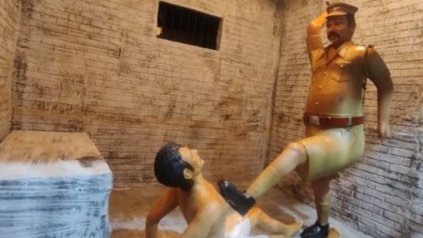 காவலர்கள் கண்டிப்பு 