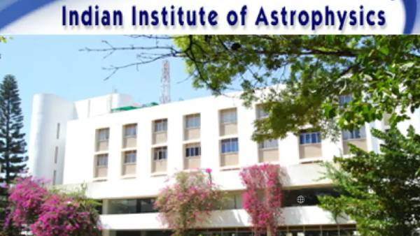 காலியிடங்கள் எவ்வளவு?