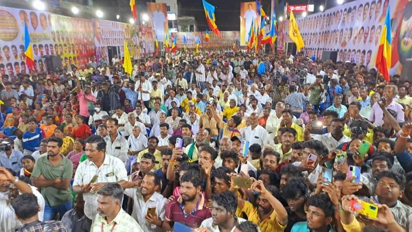 2 அமைச்சர்கள்