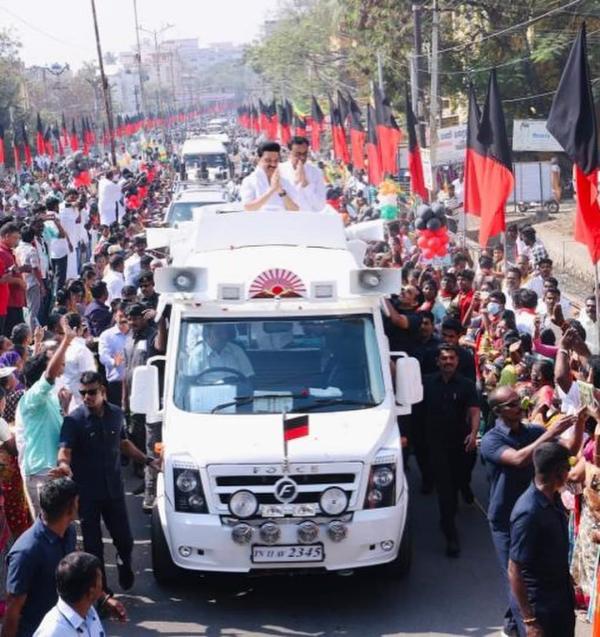 கோரிக்கை மனுக்கள் 